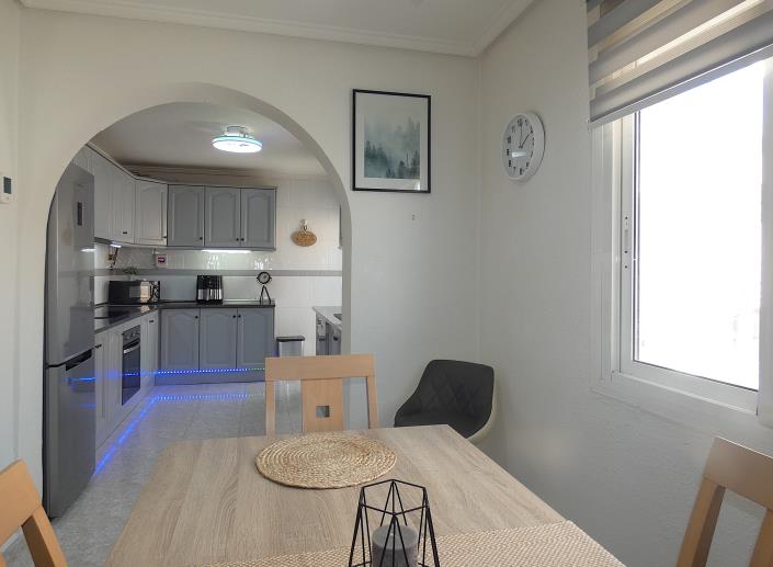 Image No.27-3 Bed Villa / Detached for sale