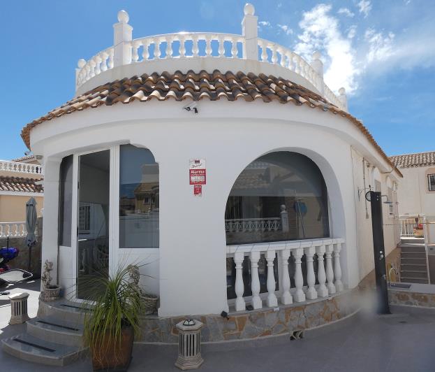 Image No.59-3 Bed Villa / Detached for sale