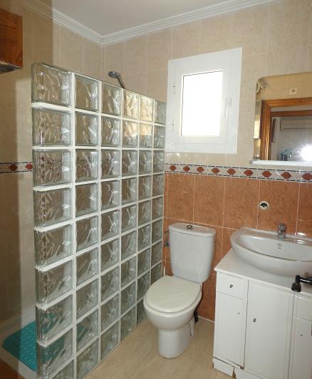 Image No.20-3 Bed Villa for sale