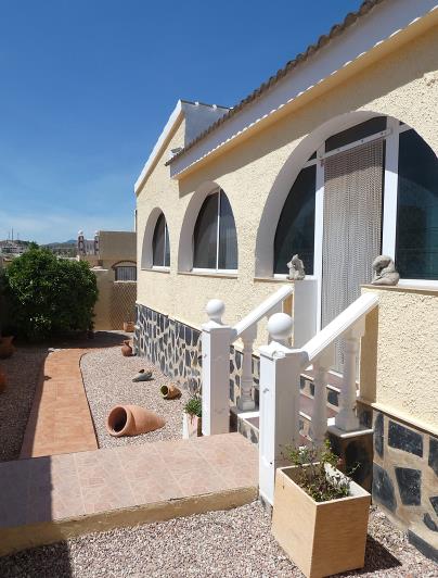 Image No.6-2 Bed Villa / Detached for sale
