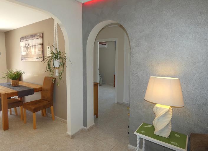 Image No.13-2 Bed Villa / Detached for sale