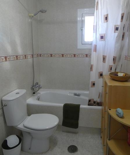 Image No.24-2 Bed Villa / Detached for sale