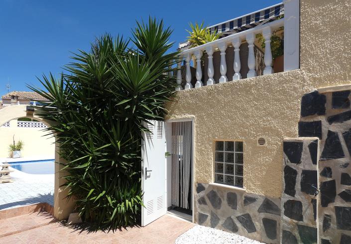 Image No.39-2 Bed Villa / Detached for sale