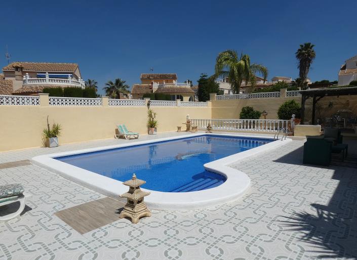 Image No.46-2 Bed Villa / Detached for sale