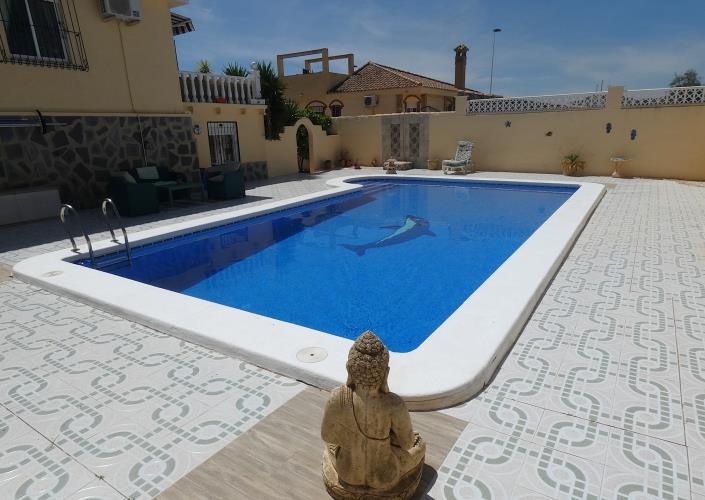 Image No.49-2 Bed Villa / Detached for sale