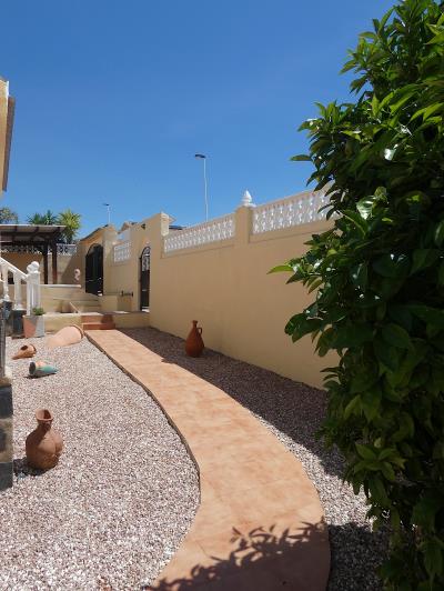 Image No.56-2 Bed Villa / Detached for sale