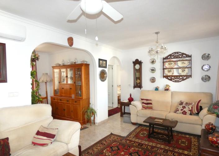 Image No.14-2 Bed Villa / Detached for sale