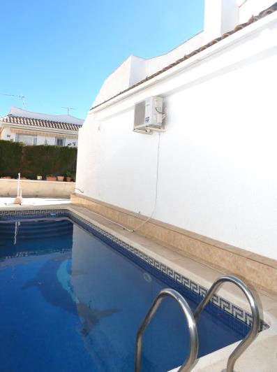 Image No.43-2 Bed Villa / Detached for sale