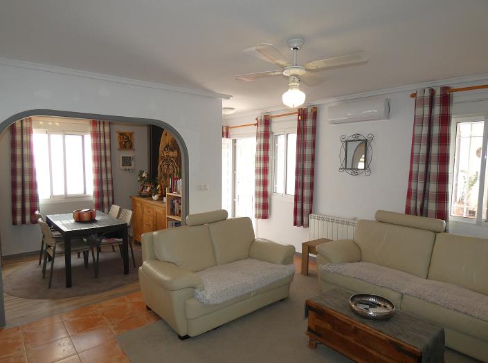 Image No.11-3 Bed Villa / Detached for sale