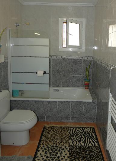 Image No.15-3 Bed Villa / Detached for sale