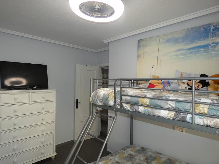 Image No.21-3 Bed Villa / Detached for sale