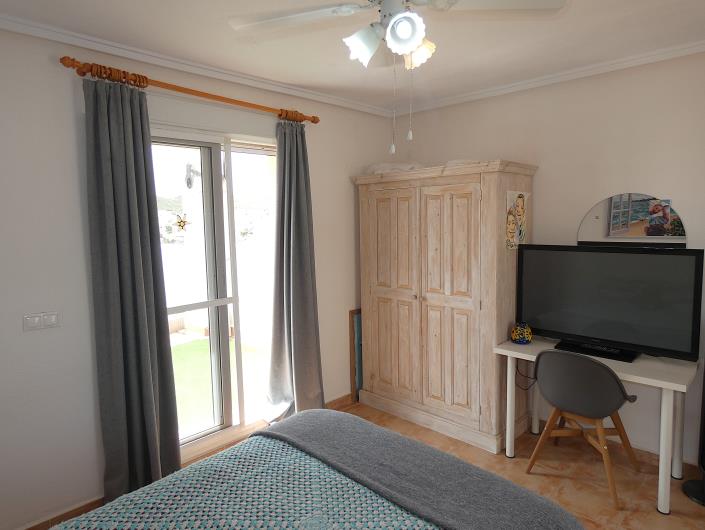 Image No.33-3 Bed Villa / Detached for sale