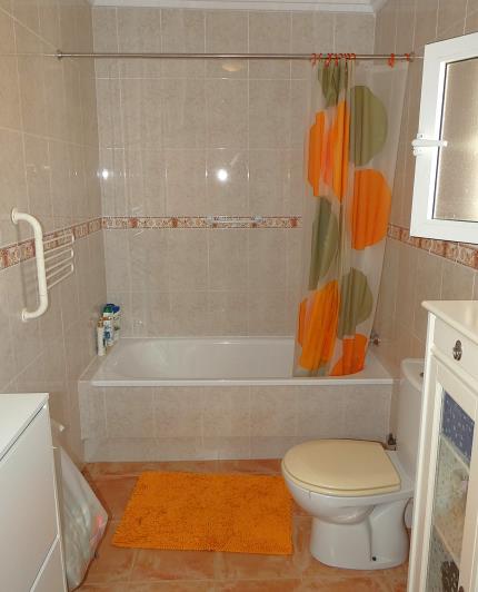 Image No.35-3 Bed Villa / Detached for sale