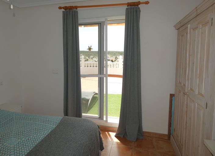 Image No.37-3 Bed Villa / Detached for sale