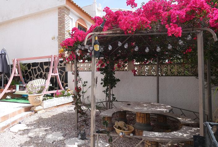 Image No.53-3 Bed Villa / Detached for sale