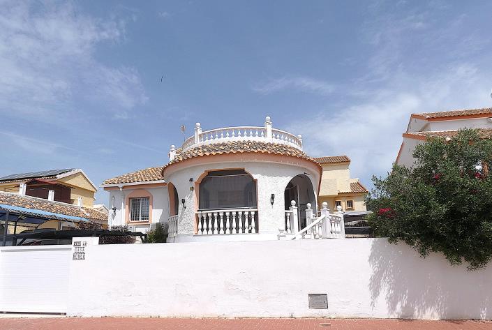 Image No.56-3 Bed Villa / Detached for sale