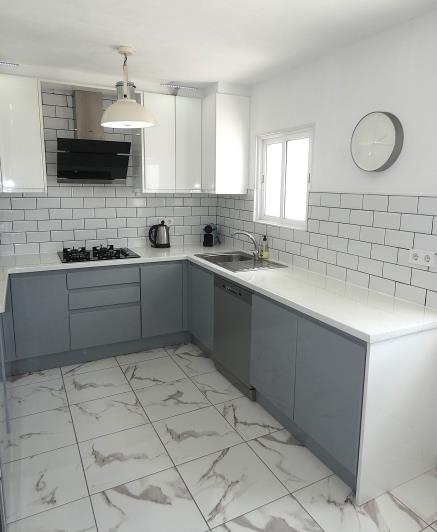 Image No.18-4 Bed Villa / Detached for sale