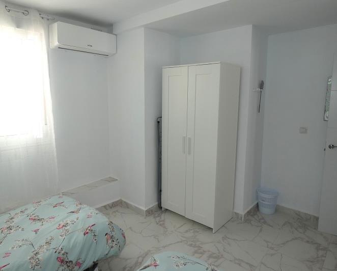 Image No.46-4 Bed Villa / Detached for sale