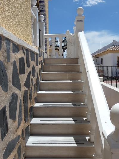 Image No.6-2 Bed Semi-Detached for sale