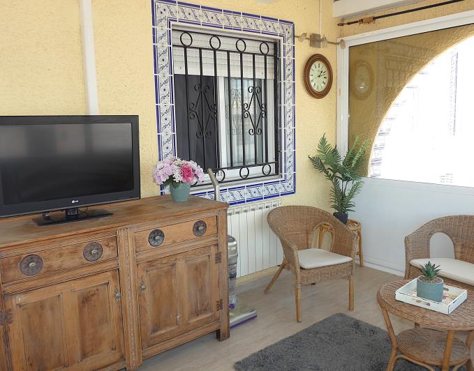 Image No.11-2 Bed Semi-Detached for sale