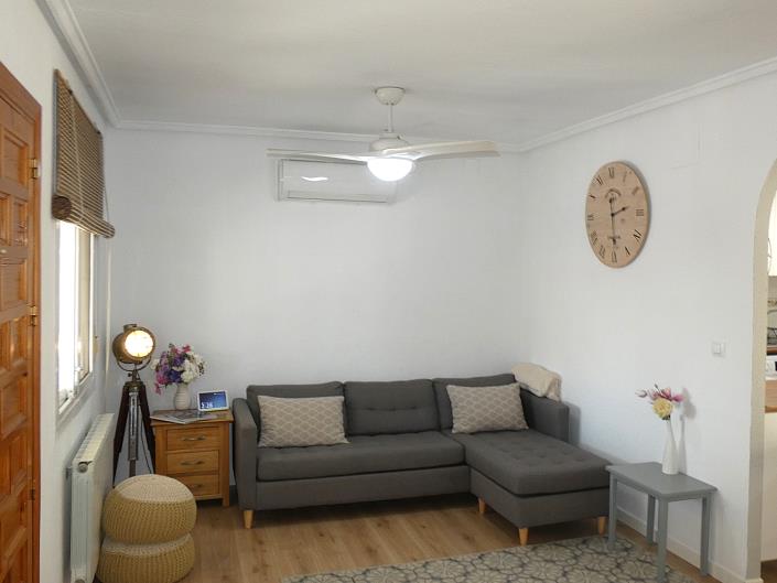 Image No.15-2 Bed Semi-Detached for sale