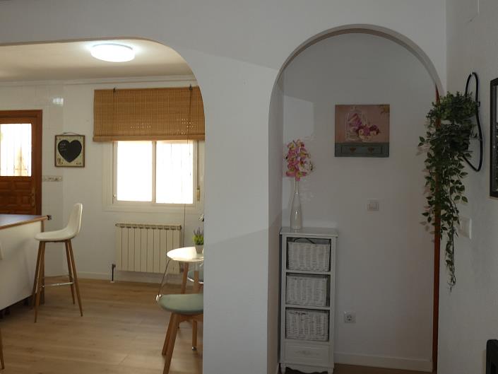 Image No.19-2 Bed Semi-Detached for sale