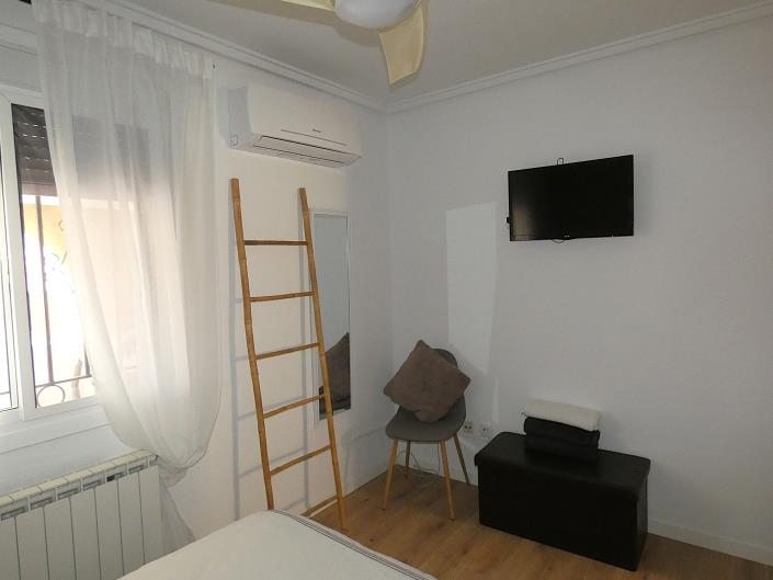 Image No.22-2 Bed Semi-Detached for sale