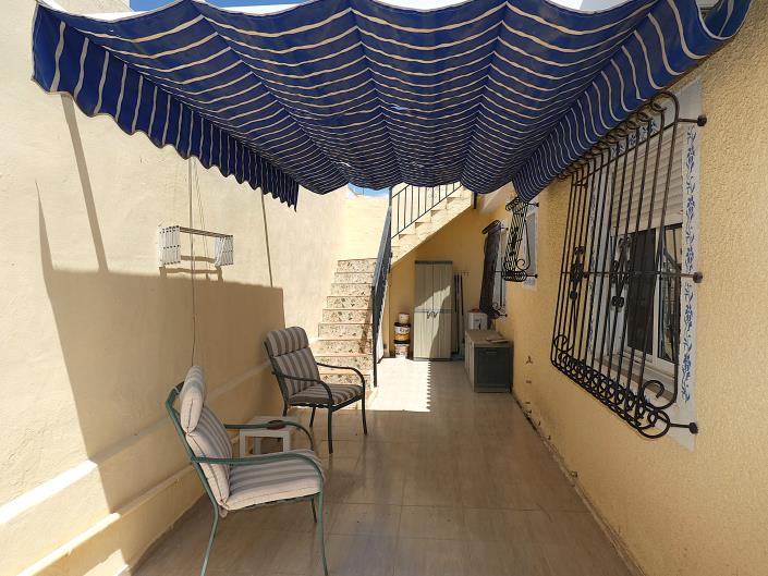Image No.41-2 Bed Semi-Detached for sale