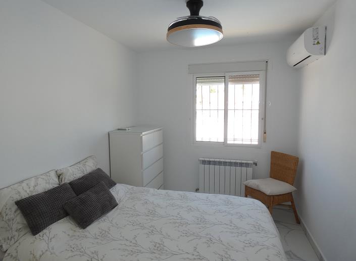 Image No.21-3 Bed Villa / Detached for sale