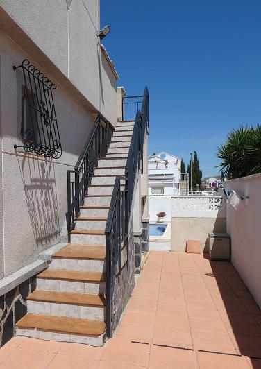 Image No.44-3 Bed Villa / Detached for sale