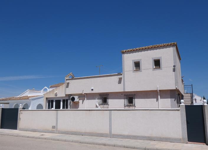 Image No.61-3 Bed Villa / Detached for sale