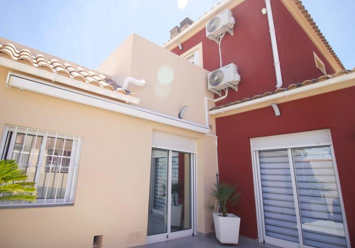 Image No.14-3 Bed Semi-Detached for sale