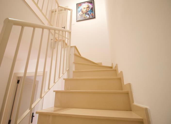 Image No.18-3 Bed Semi-Detached for sale