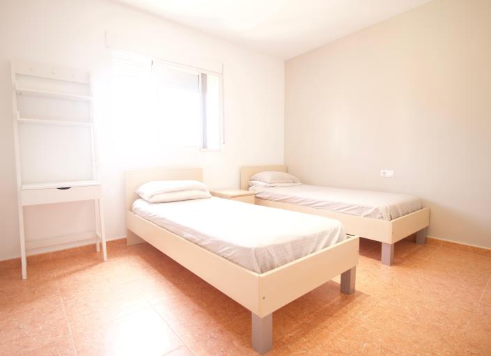 Image No.23-3 Bed Semi-Detached for sale