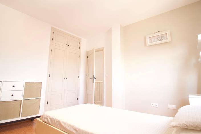 Image No.25-3 Bed Semi-Detached for sale