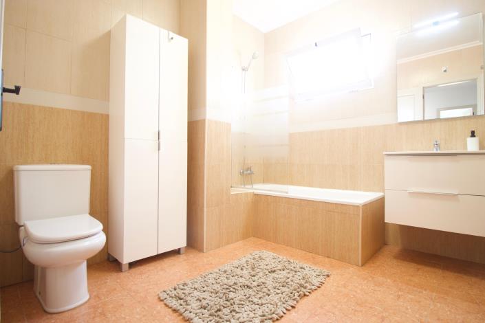 Image No.27-3 Bed Semi-Detached for sale