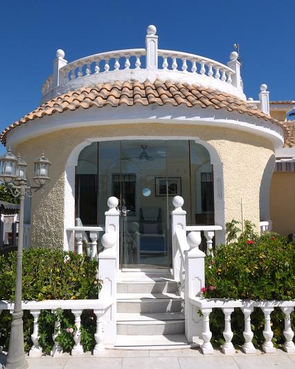 Image No.6-3 Bed Villa / Detached for sale