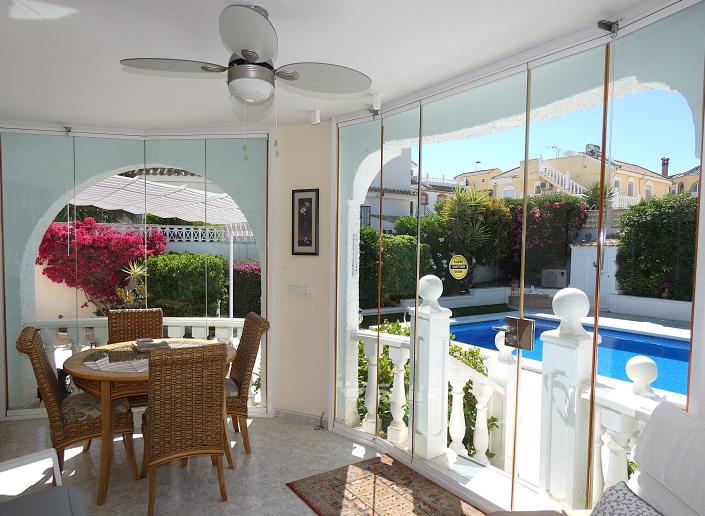 Image No.8-3 Bed Villa / Detached for sale