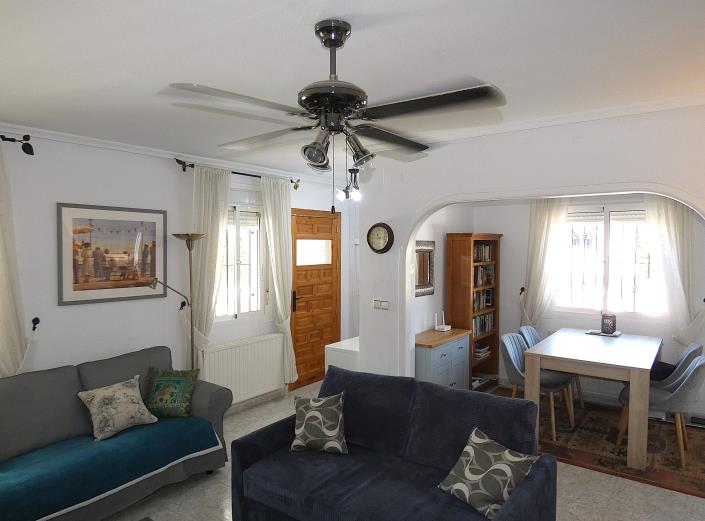 Image No.9-3 Bed Villa / Detached for sale