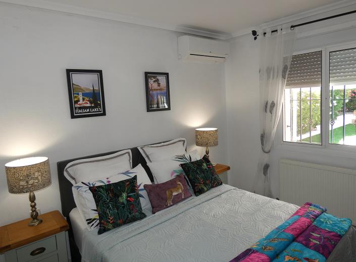 Image No.13-3 Bed Villa / Detached for sale