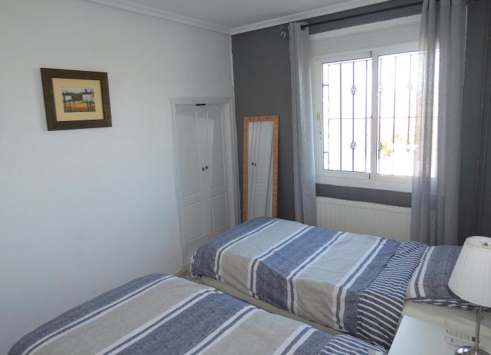 Image No.23-3 Bed Villa / Detached for sale