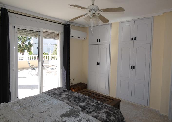 Image No.32-3 Bed Villa / Detached for sale