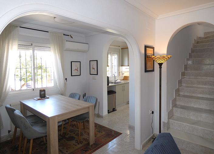Image No.38-3 Bed Villa / Detached for sale