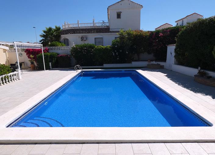 Image No.54-3 Bed Villa / Detached for sale