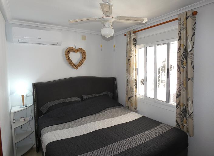 Image No.15-2 Bed Villa / Detached for sale