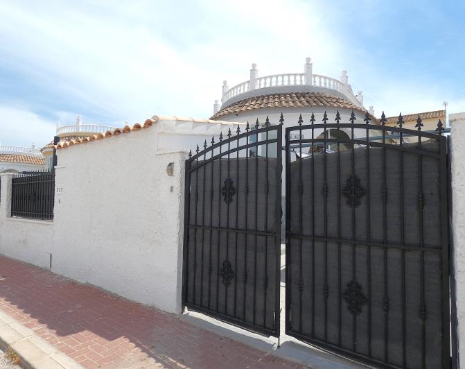 Image No.6-3 Bed Semi-Detached for sale