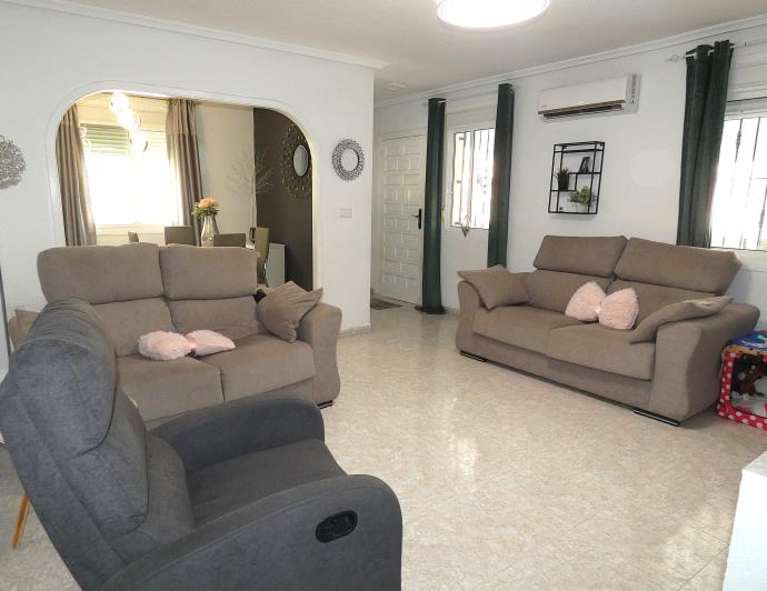 Image No.12-3 Bed Semi-Detached for sale