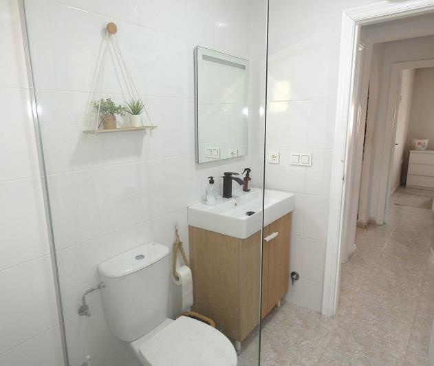 Image No.21-3 Bed Semi-Detached for sale