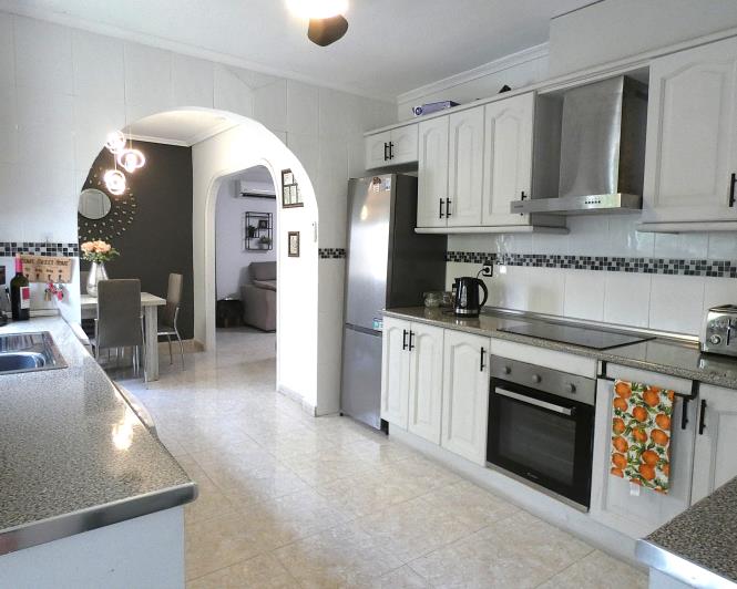 Image No.27-3 Bed Semi-Detached for sale