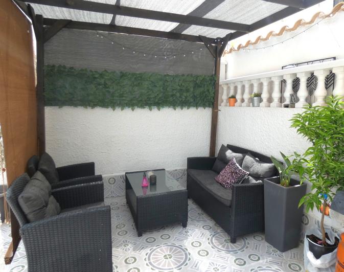 Image No.44-3 Bed Semi-Detached for sale